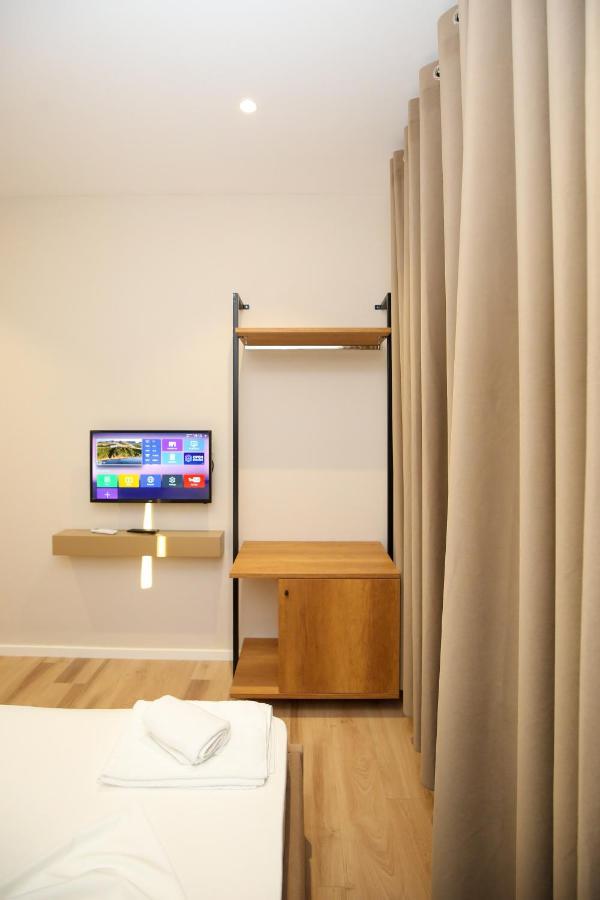 Hotel Amantia Bashkia e Orikumit Exteriör bild