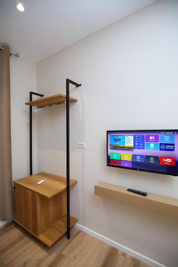 Hotel Amantia Bashkia e Orikumit Exteriör bild