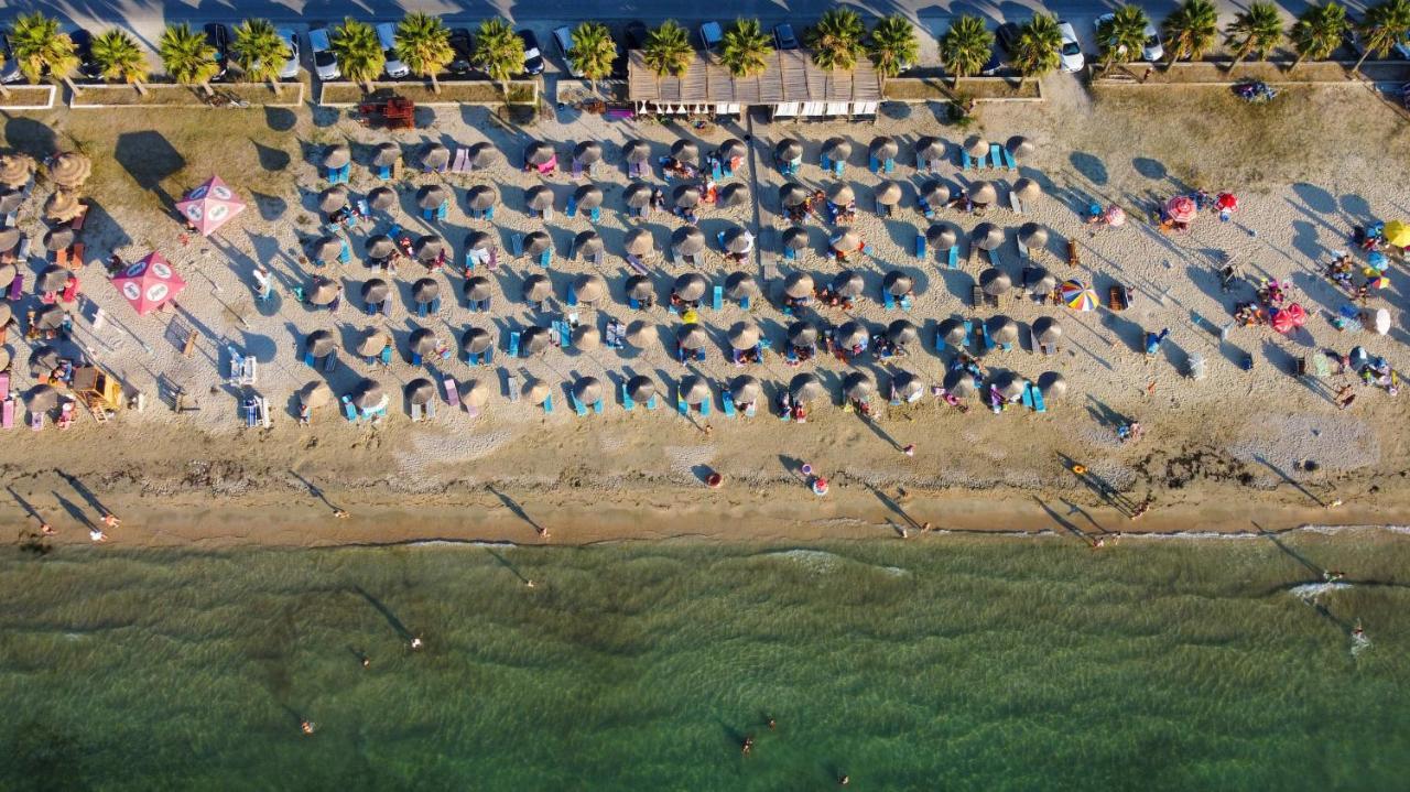 Hotel Amantia Bashkia e Orikumit Exteriör bild