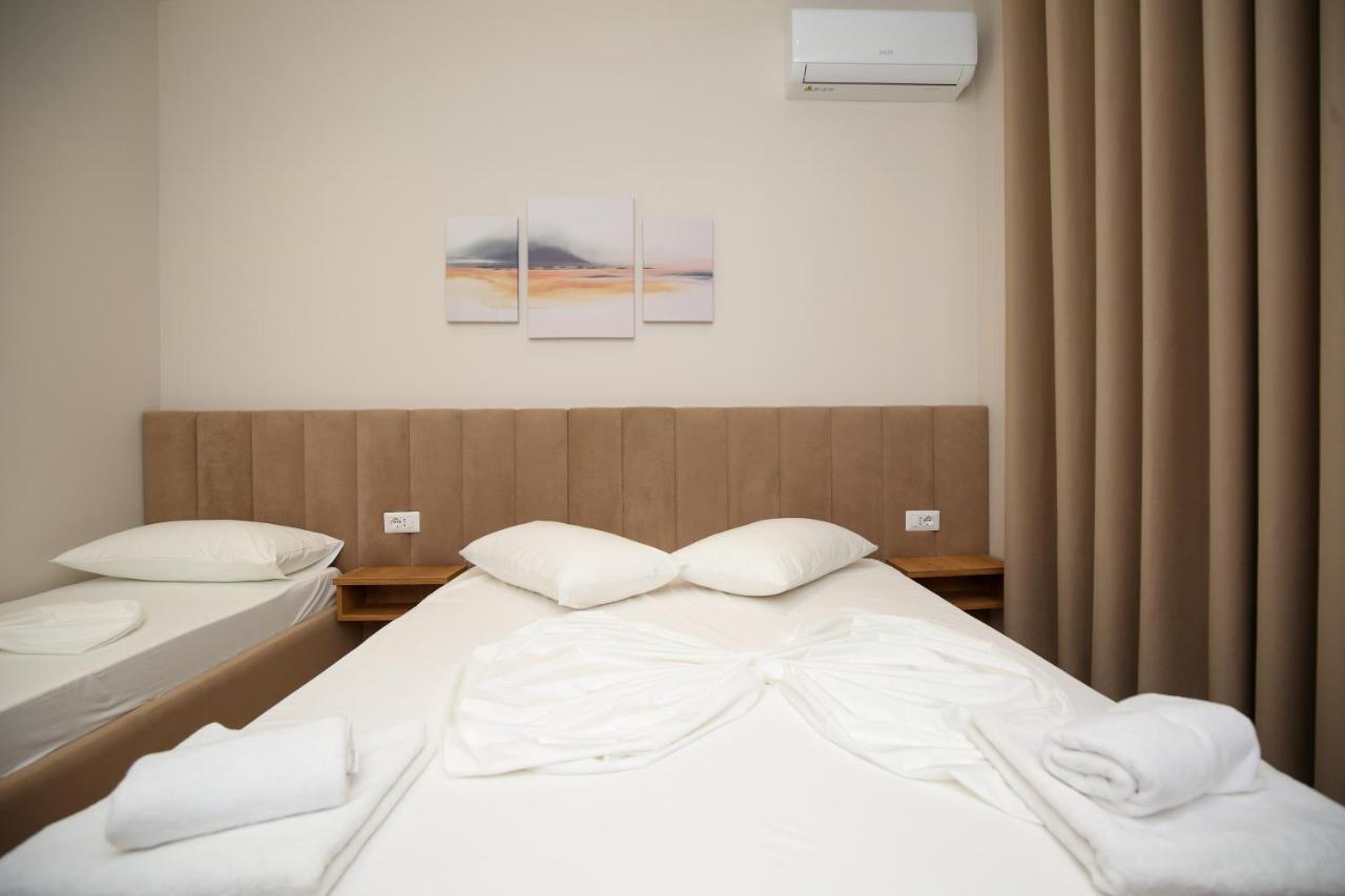 Hotel Amantia Bashkia e Orikumit Exteriör bild